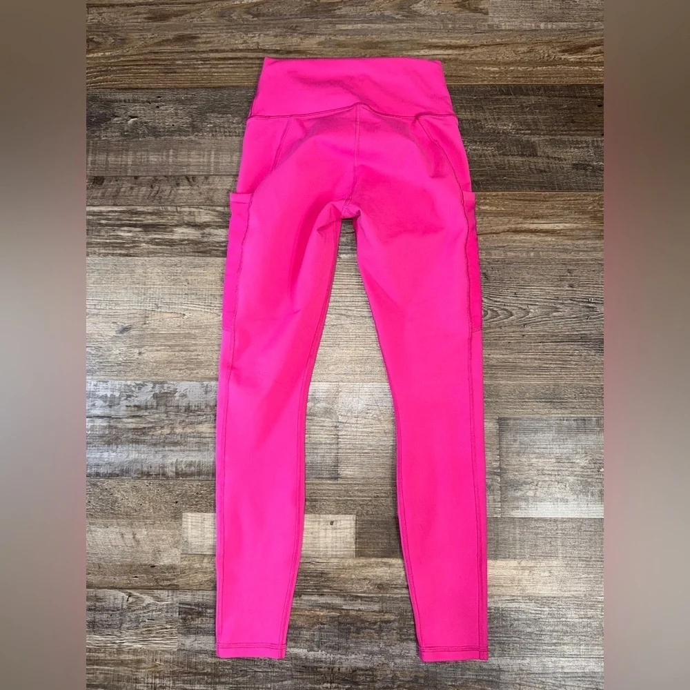 Fabletics powerhold high